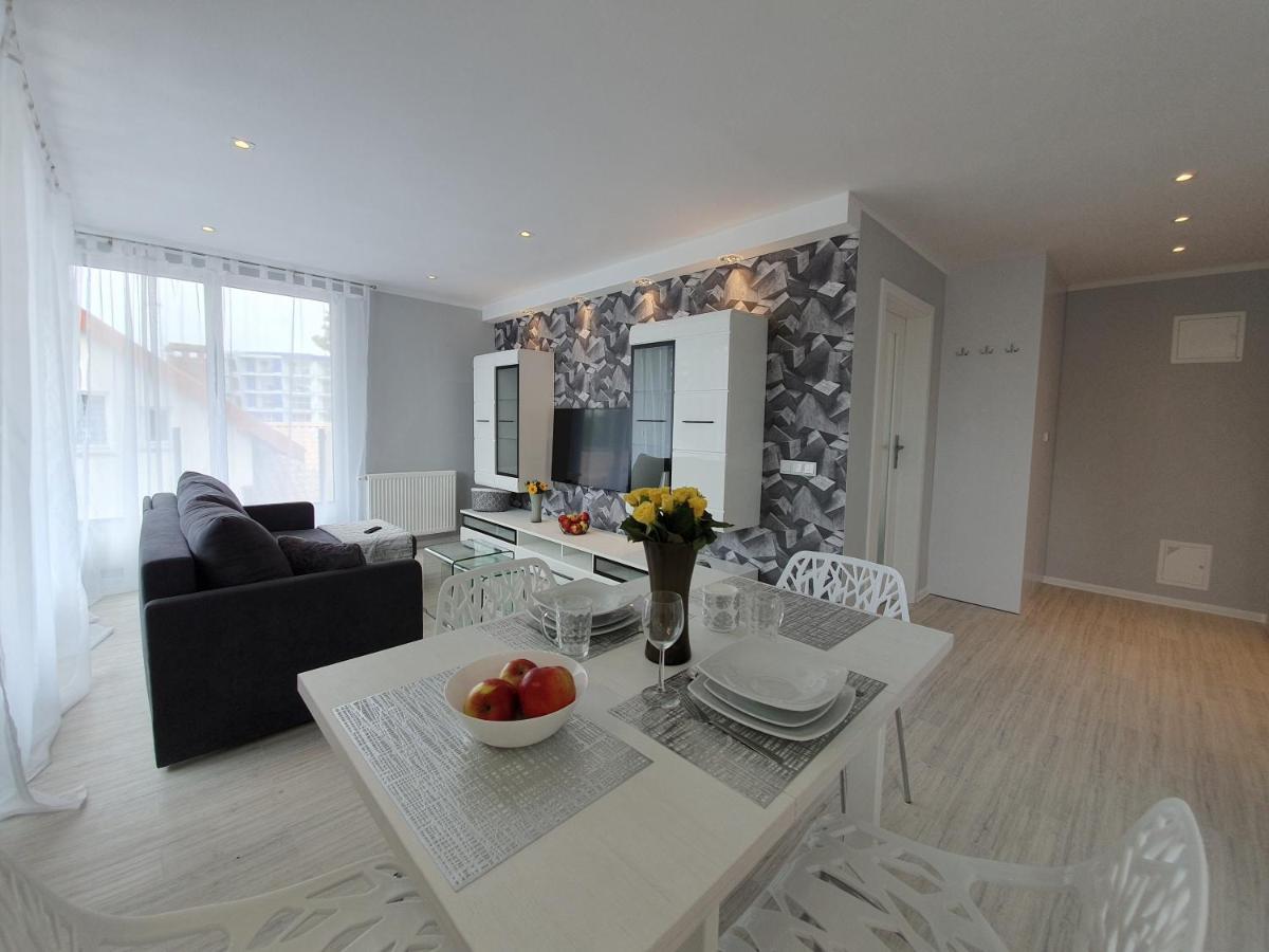 Apartament Rozany Centrum Mielna - 365Pam Großmöllen Exterior foto